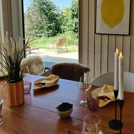 Cozy Family Summer House Near Hove Vig