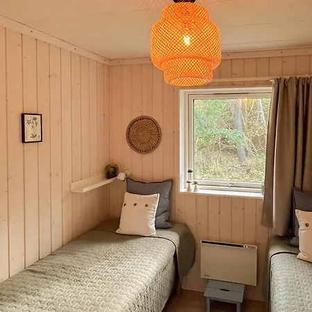 Cozy Family Summer House Near Hove Vig