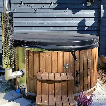 בית נופש Cozy Family Summer House Near Hove *