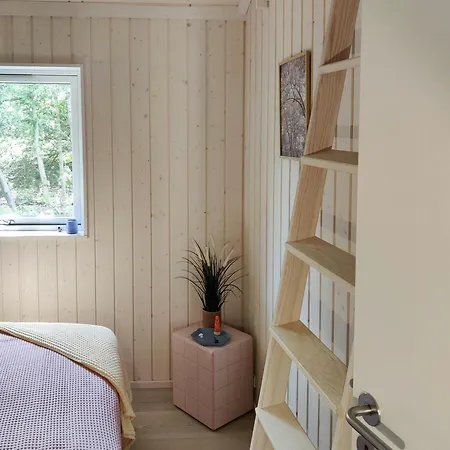 Cozy Family Summer House Near Hove Vig
